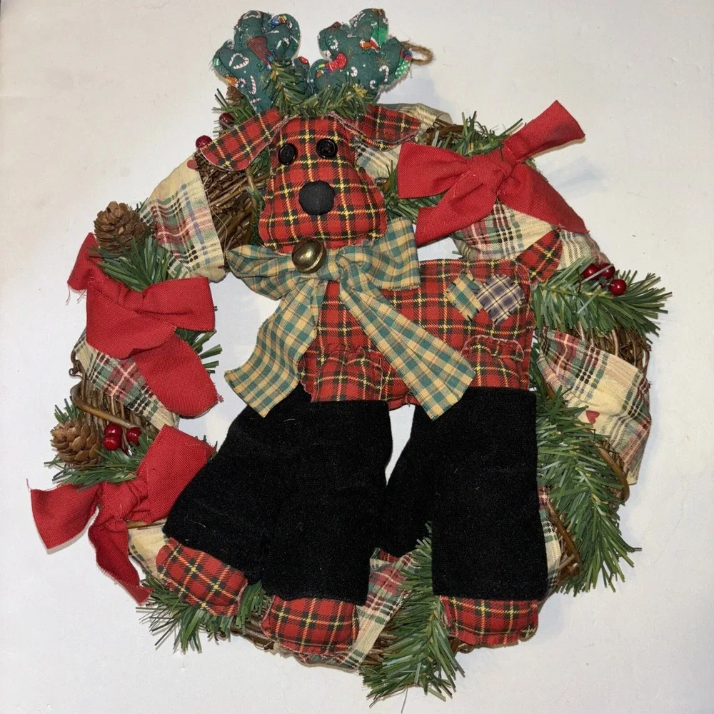 Vintage Rustic Style Reindeer Christmas Wreath Plaid Patchwork Pinecones Decor